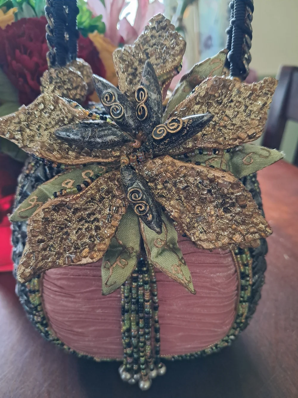Mary Frances Pink and Gold Beaded Floral Wristlet - Picture 3 of 17